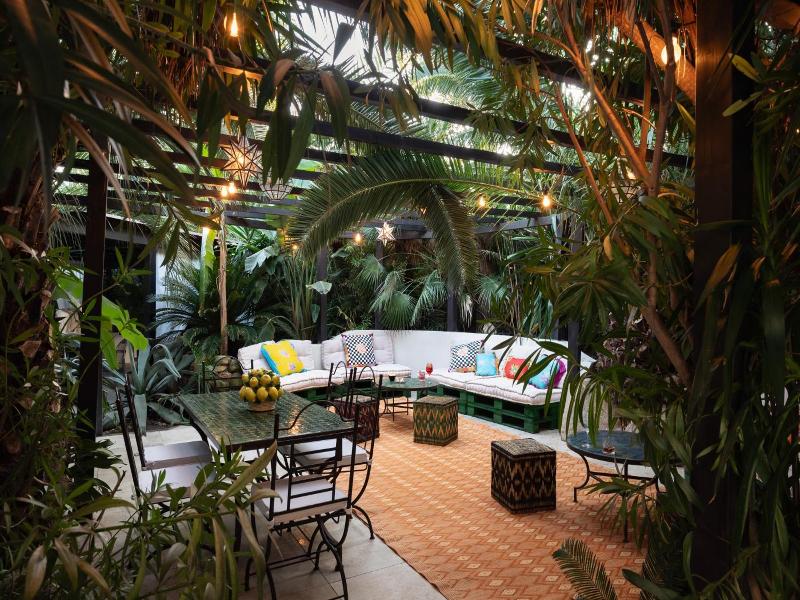 Hotel Barracuda image