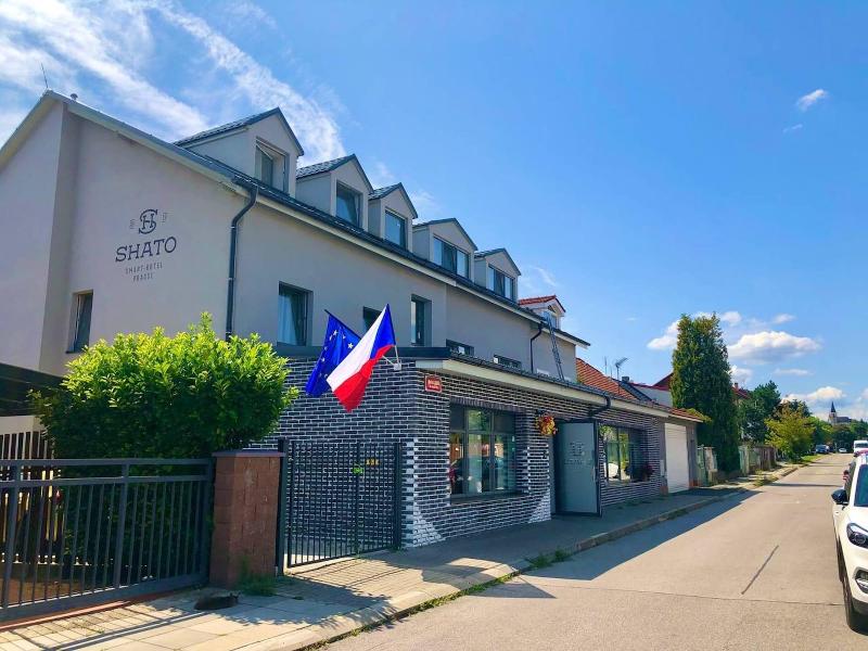 Hotel Shato image