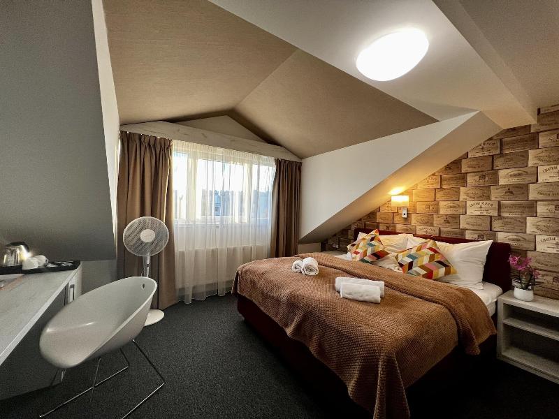 Hotel Shato image