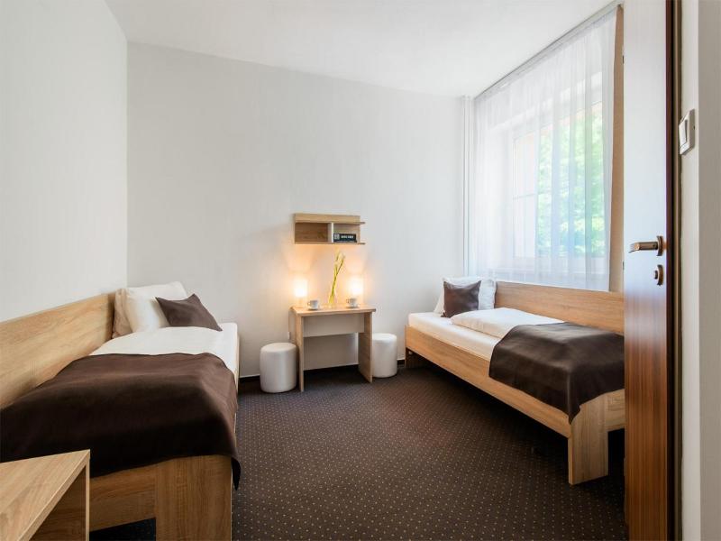 Hotel Bon image