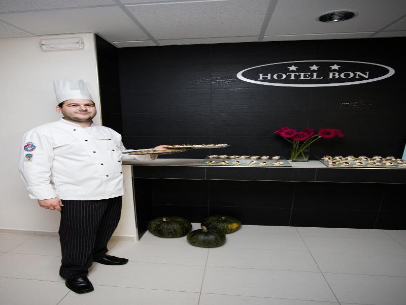 Hotel Bon image