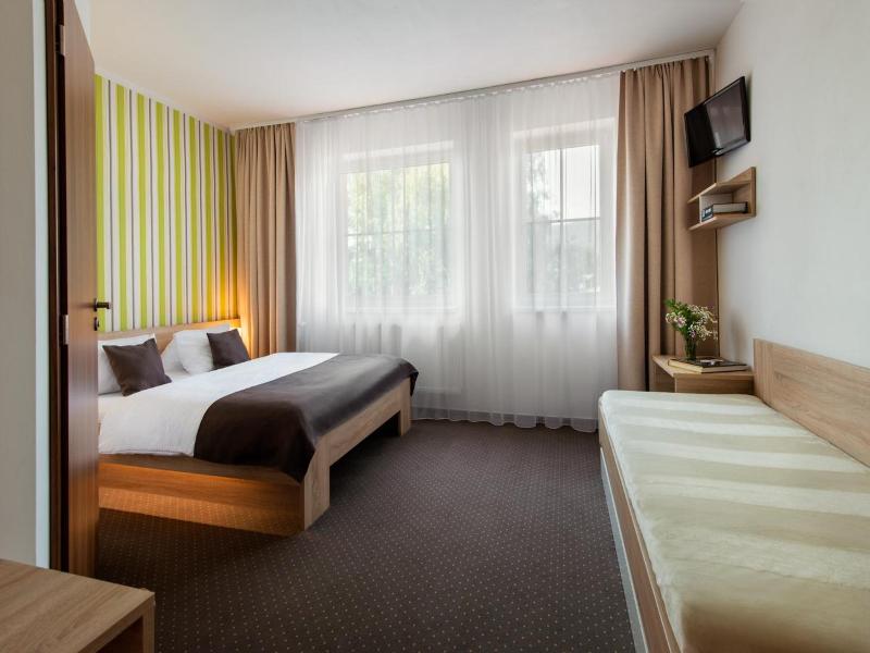 Hotel Bon image