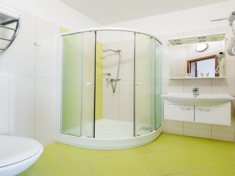 Hotel Bon image