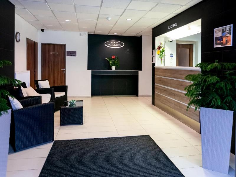 Hotel Bon image