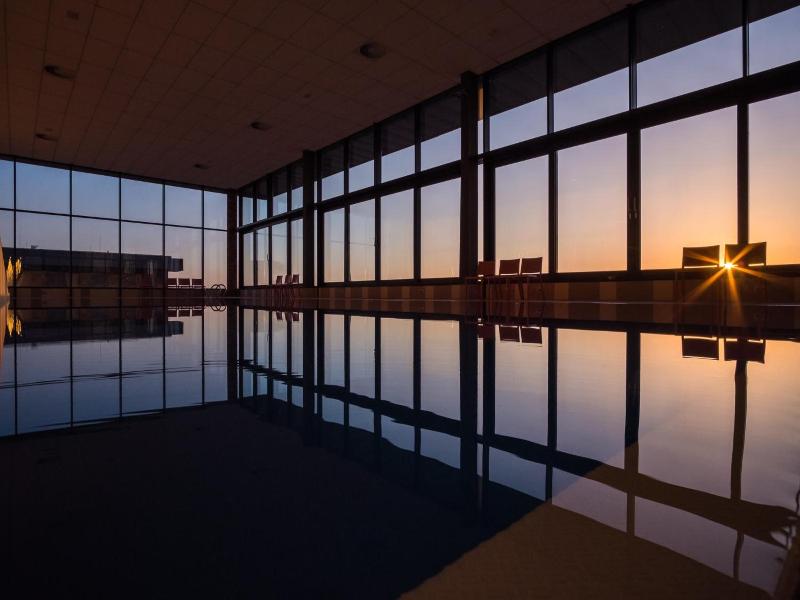 Hotel Dolphin image