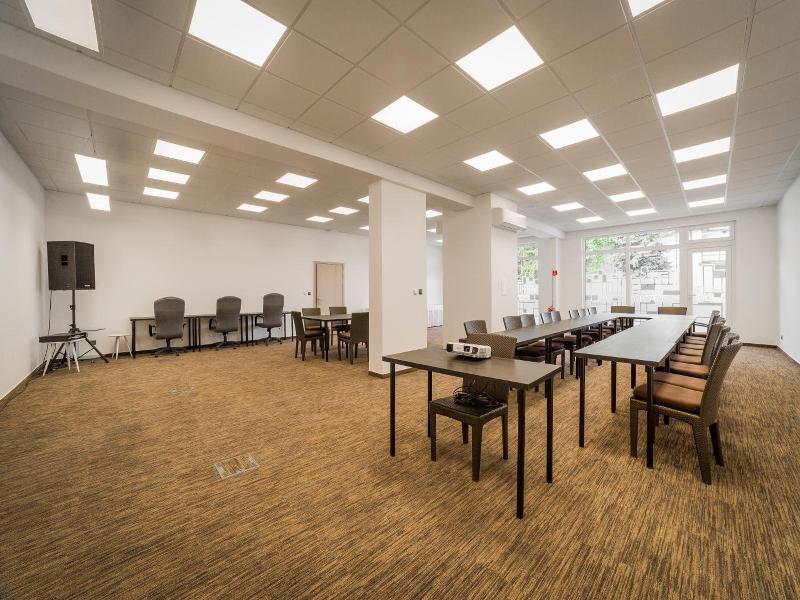 Hotel Dolphin image