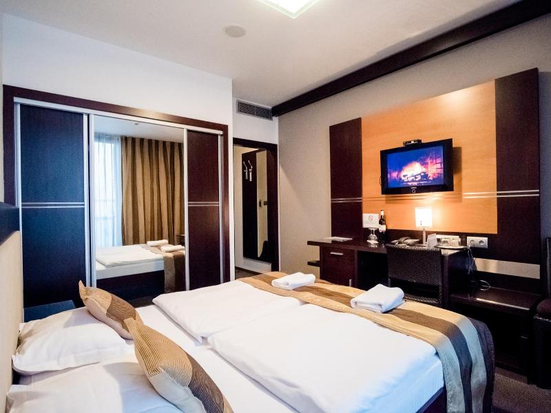 Hotel Dolphin image