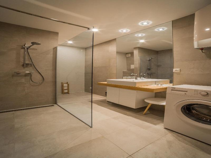 Hotel Dolphin image