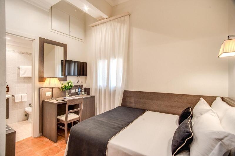 Hotel Mirti image