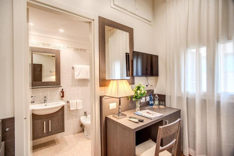 Hotel Mirti image
