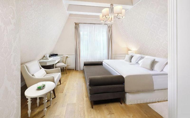 Hotel Lomnica image