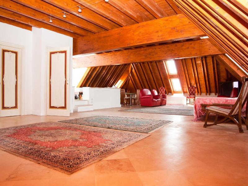Villa Strampelli image
