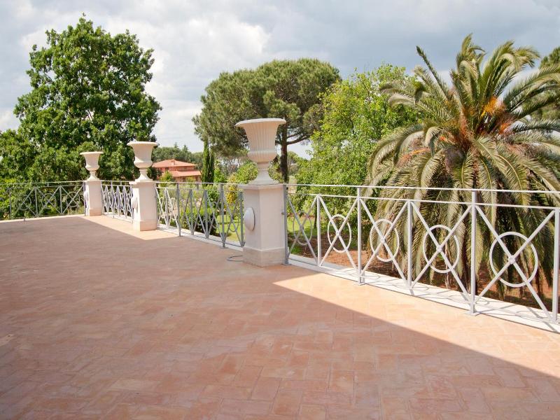 Villa Strampelli image