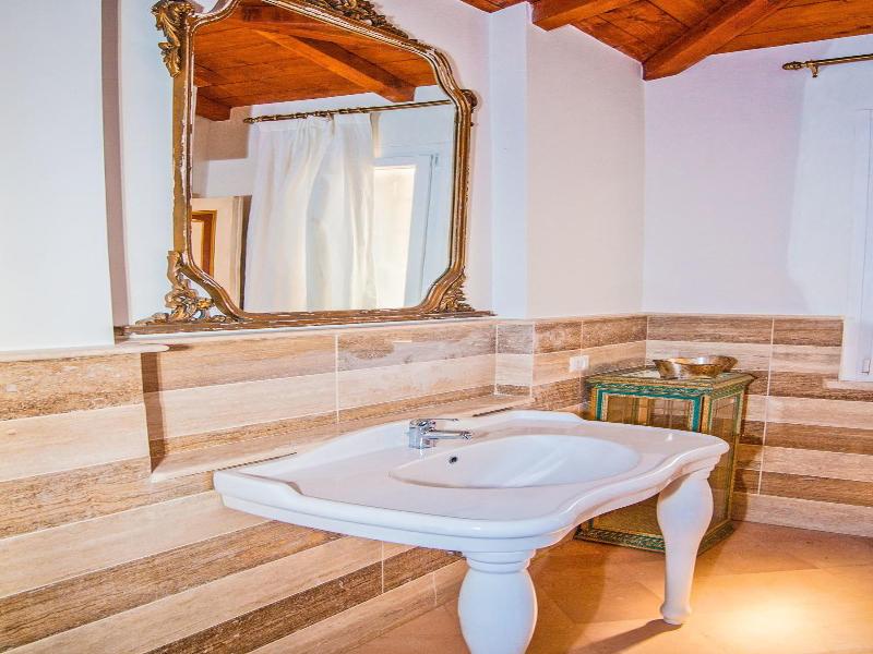 Villa Strampelli image