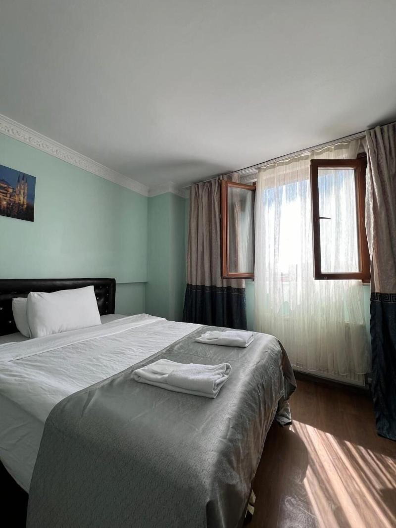 Avsin Apart Hotel image