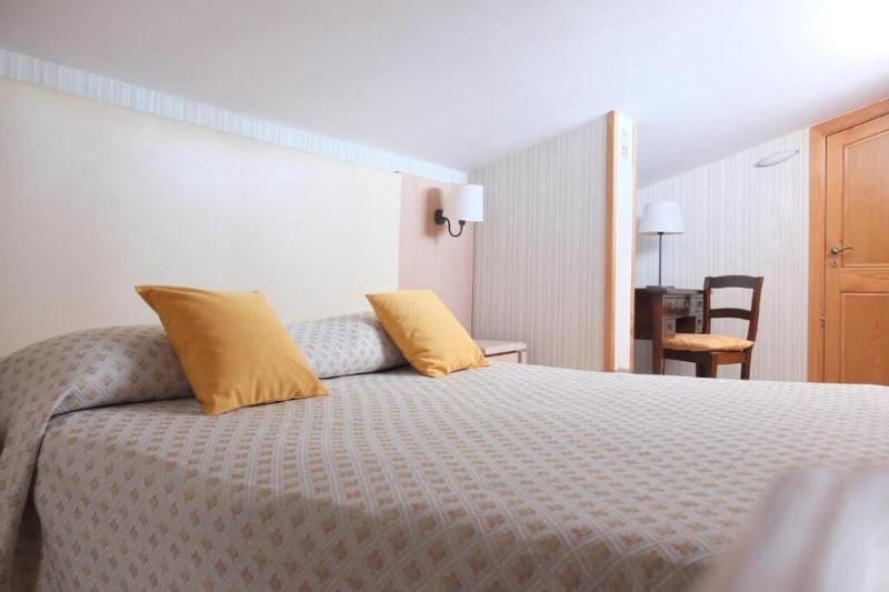 Villa Rosita image