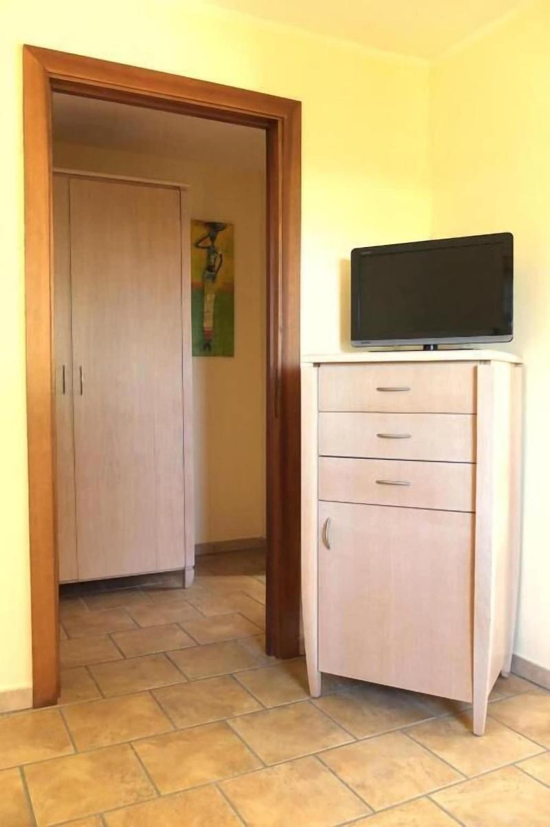 Villa Rosita image