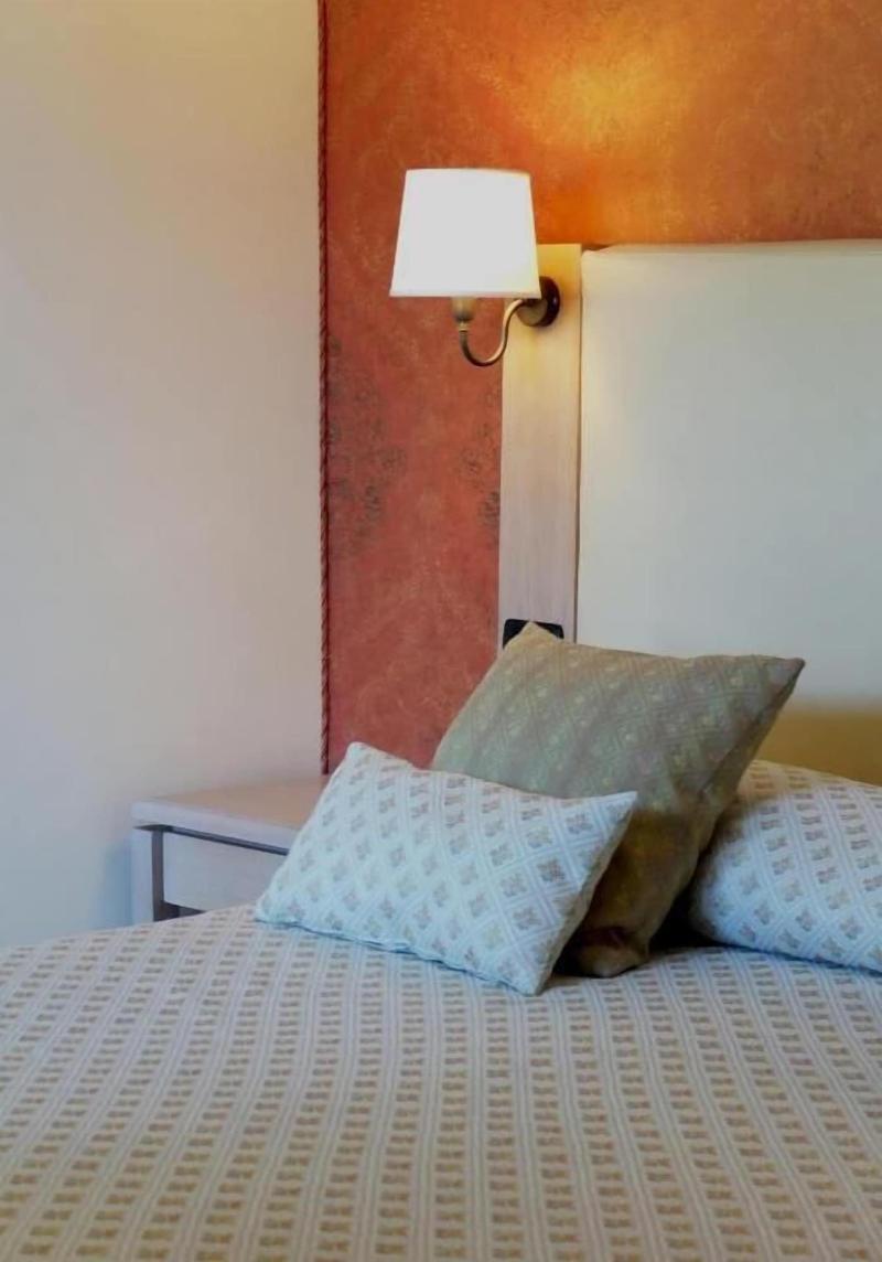 Villa Rosita image