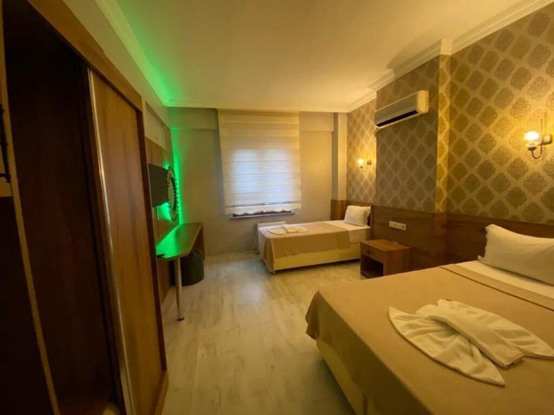 Grand Hotel 53 image