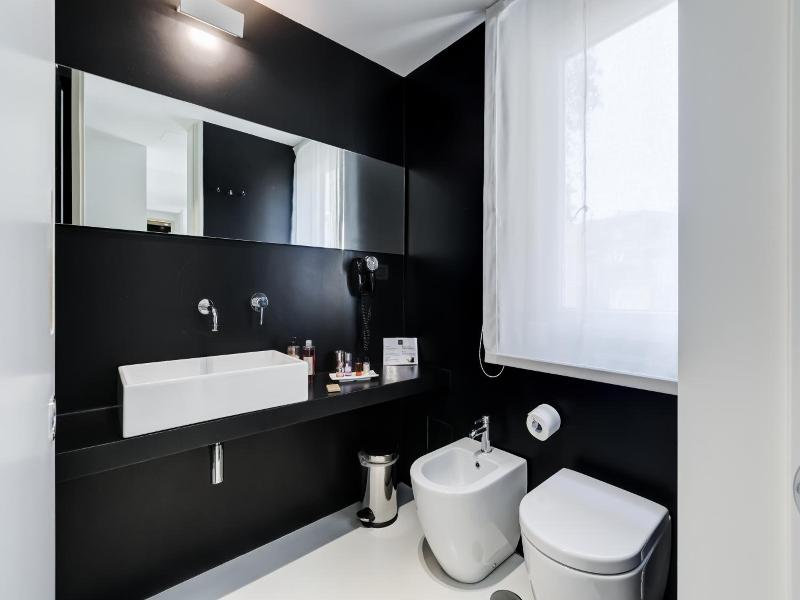 Sora Luxury Inn image