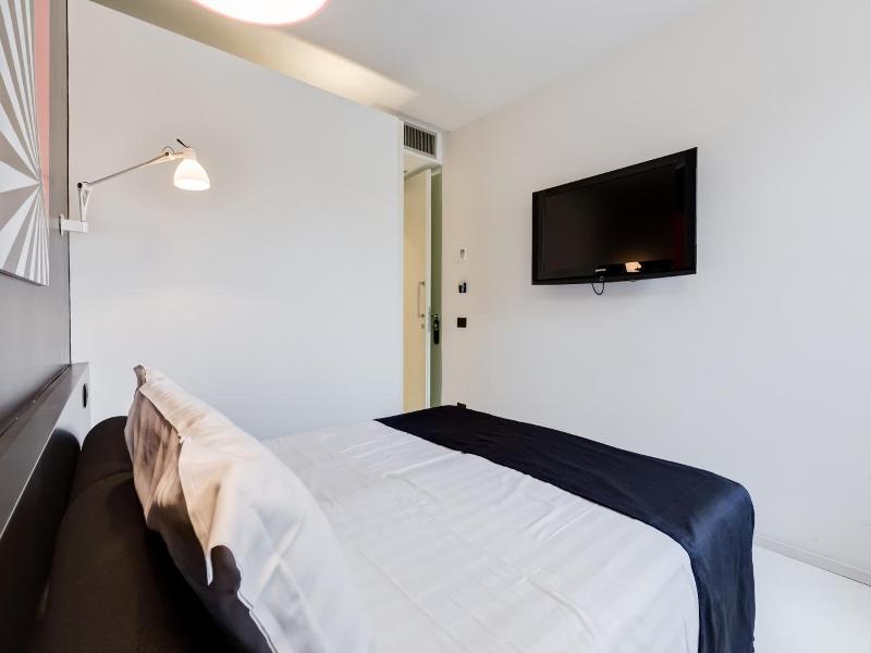 Sora Luxury Inn image