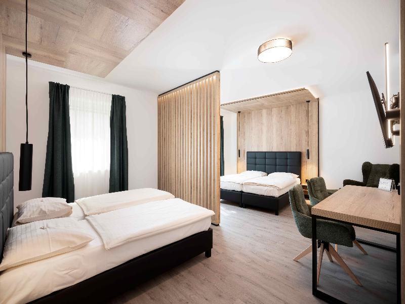 City Hotel Stockerau image