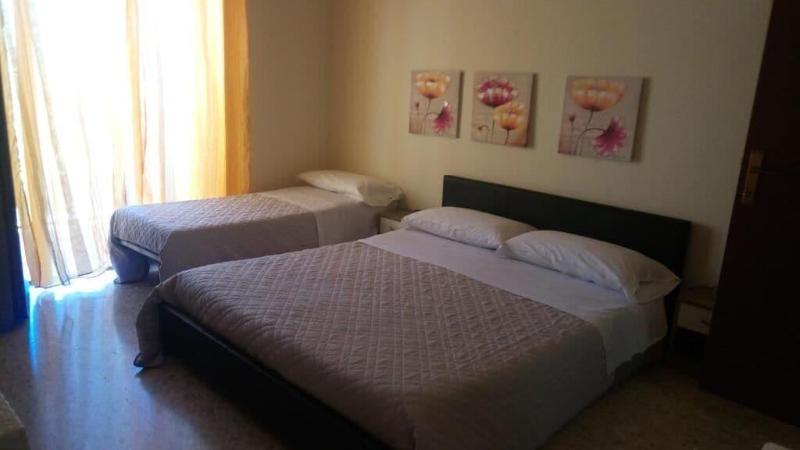 Lovelybed image