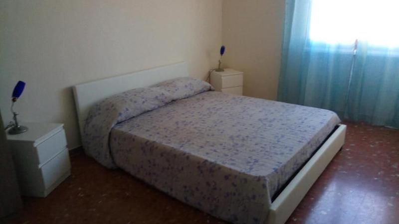 Lovelybed image