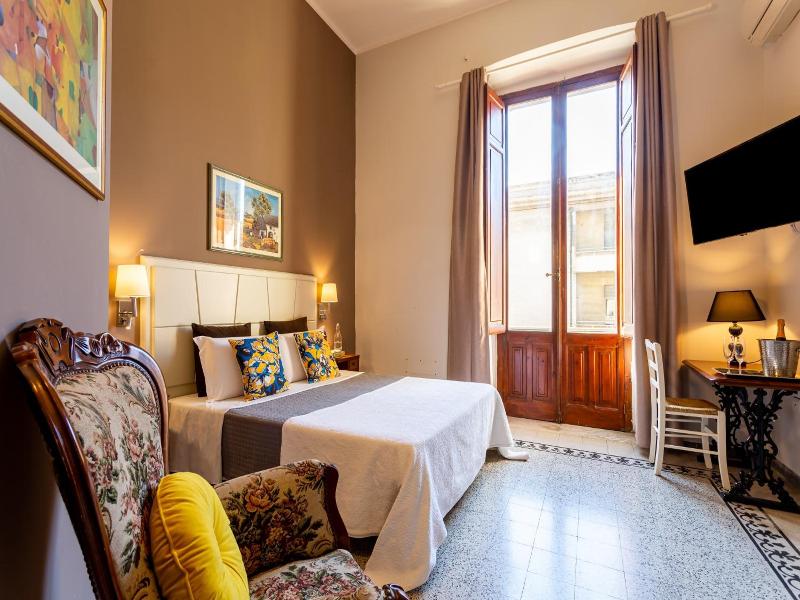 Marlin Rooms image