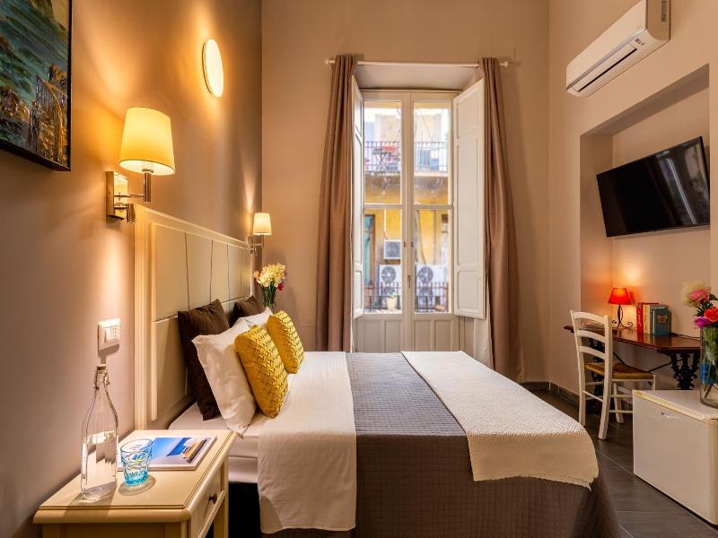 Marlin Rooms image