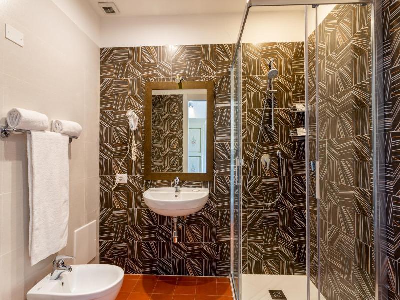 Marlin Rooms image