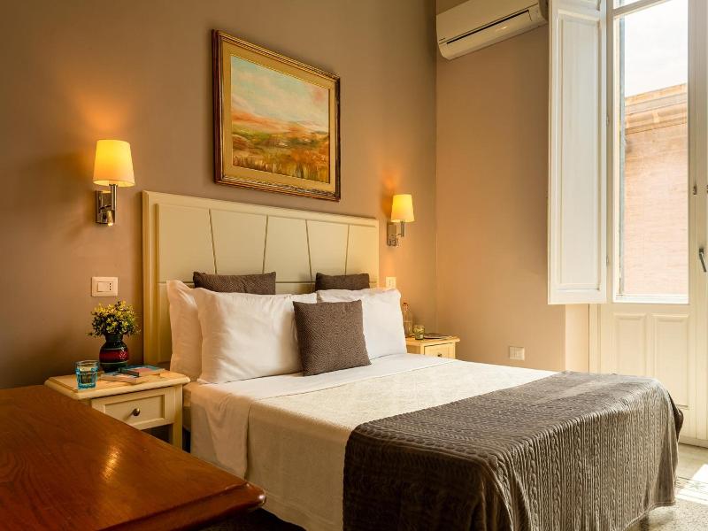Marlin Rooms image