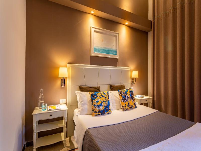 Marlin Rooms image
