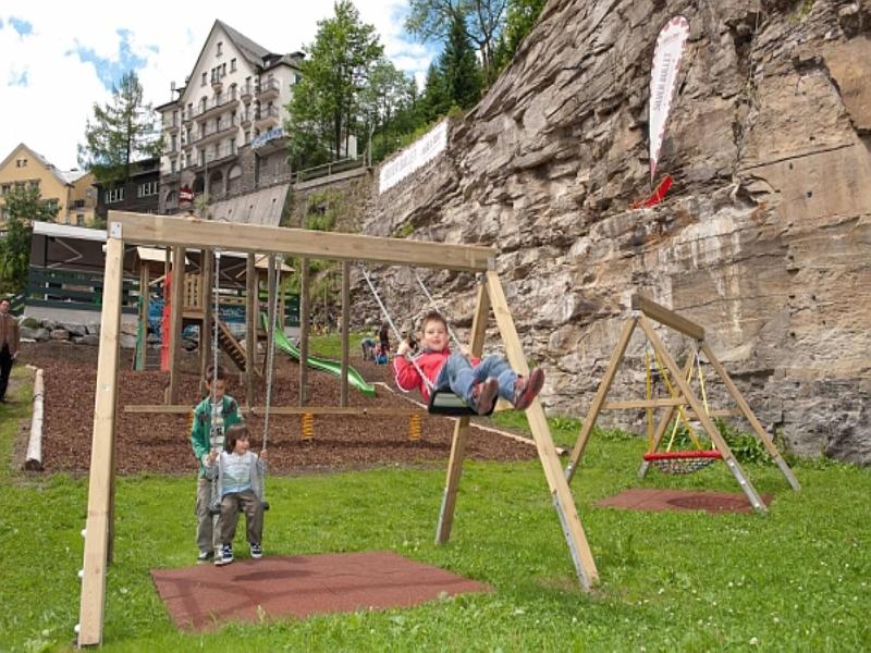 Ski Lodge Reineke image