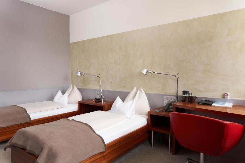 Hotel & Gasthof Maxlhaid image