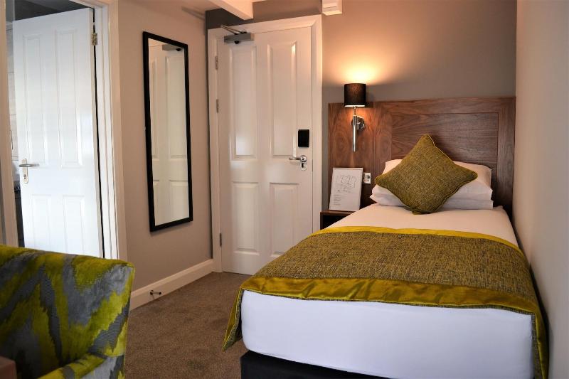 New Park Hotel image