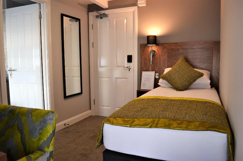New Park Hotel image