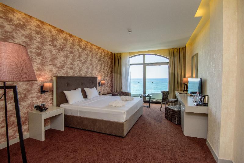 The Grand Gloria Hotel image