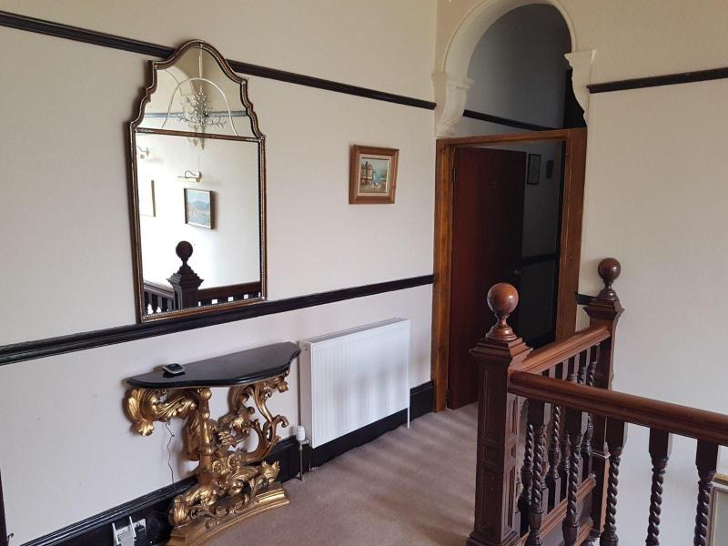 Bonkle House image