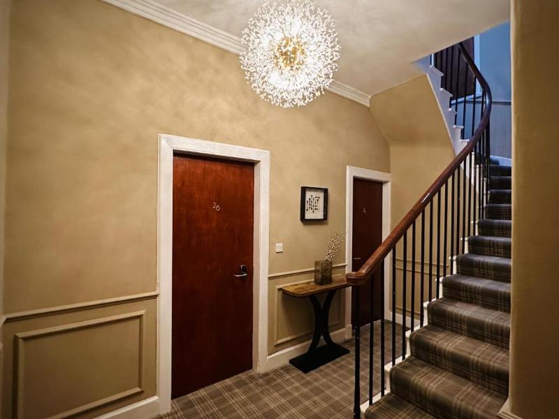 The Valentine Townhouse Hotel image