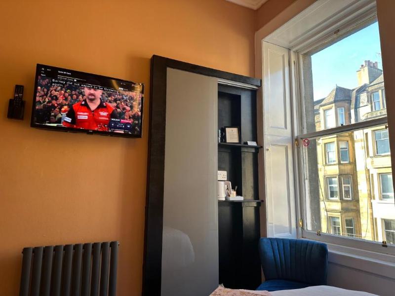 The Valentine Townhouse Hotel image