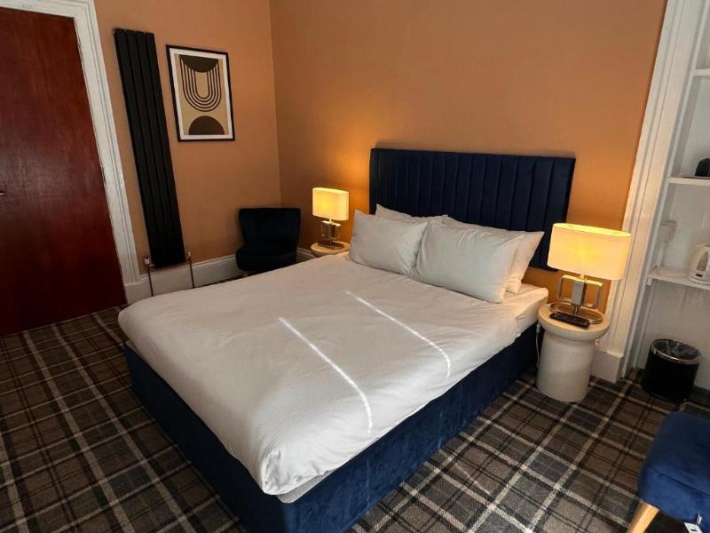 The Valentine Townhouse Hotel image