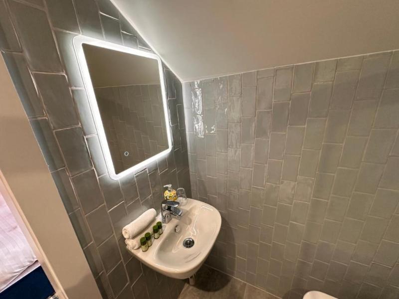 The Valentine Townhouse Hotel image