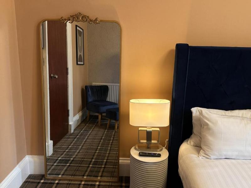 The Valentine Townhouse Hotel image