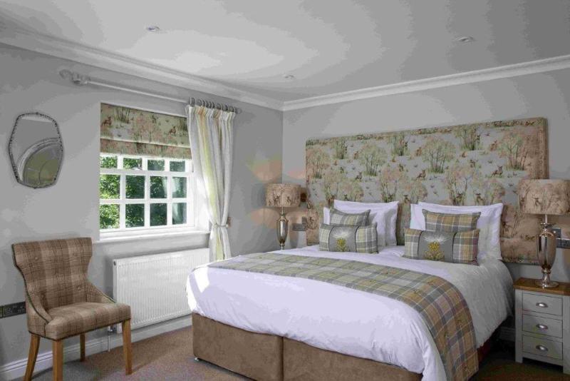 Foyles Of Glasbury image