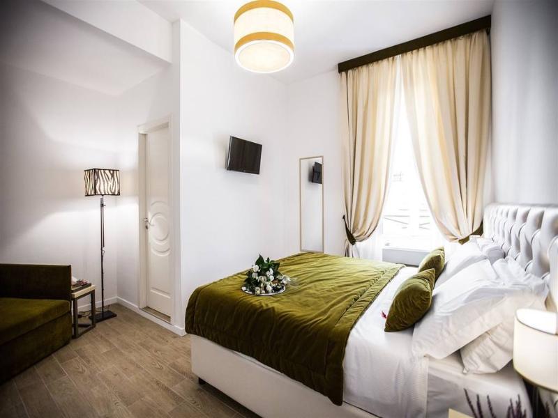 Chic&Town Luxury Rooms Piazza del Popolo 1 image