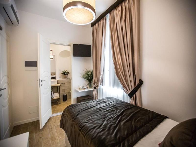 Chic&Town Luxury Rooms Piazza del Popolo 1 image