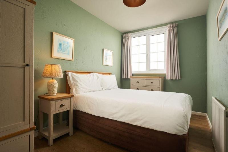 Oystercatcher Apartments image
