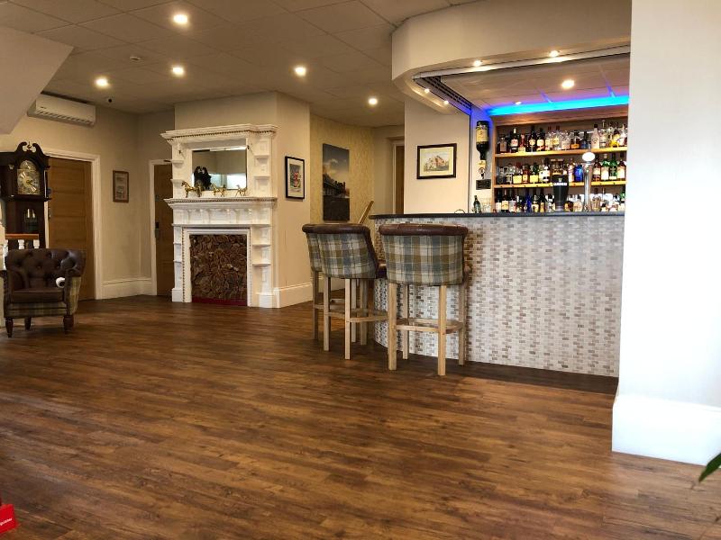 Queenswood Hotel image
