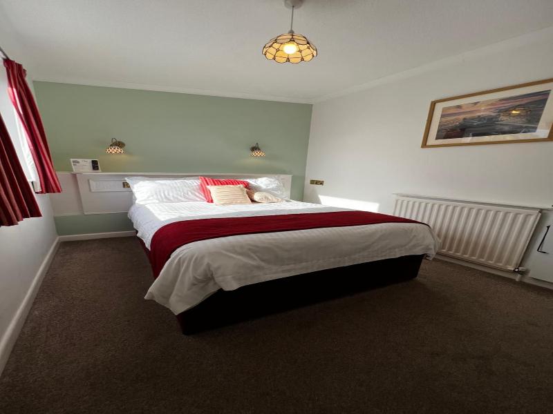 Queenswood Hotel image